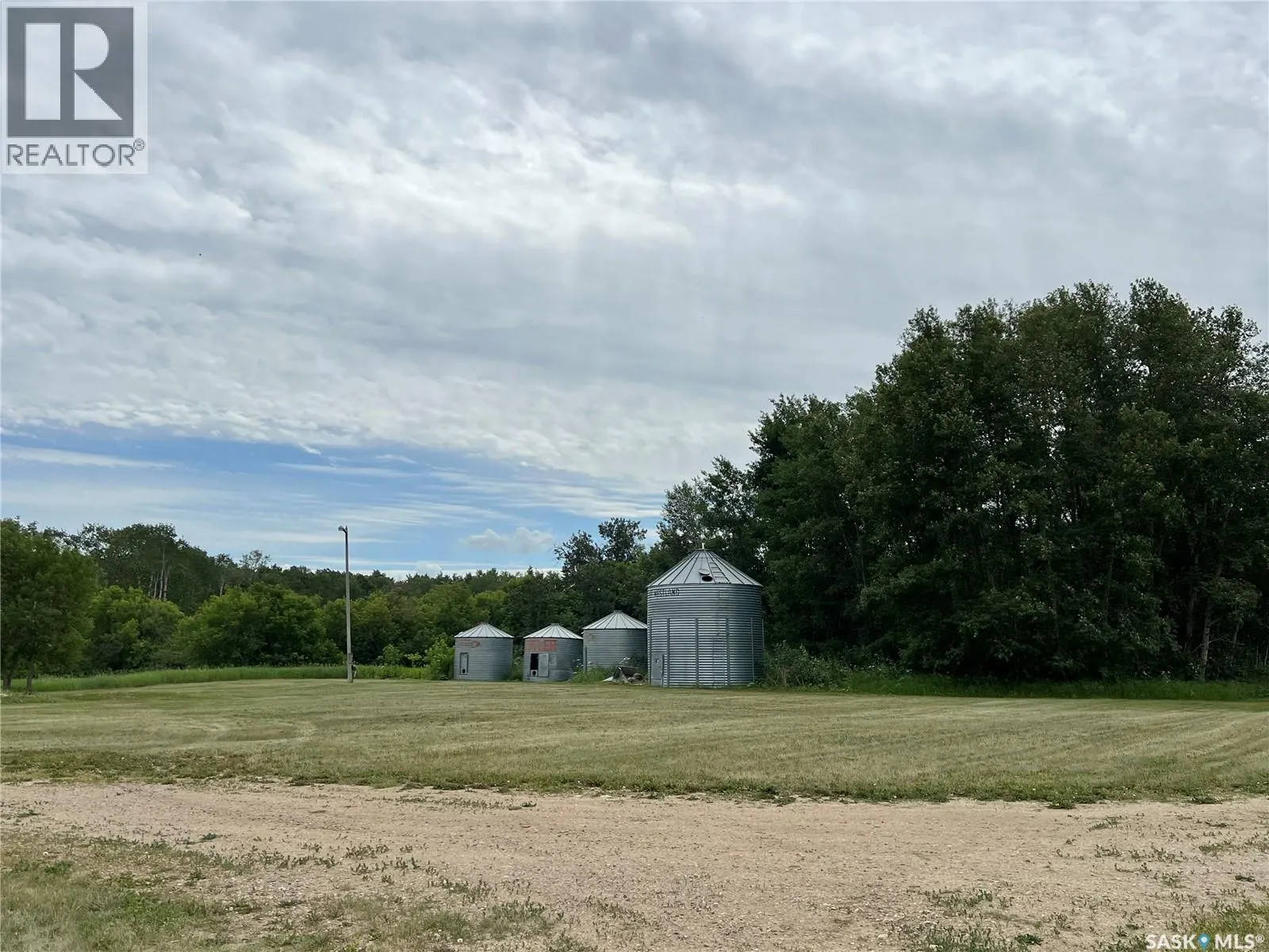 Hill Acreage
