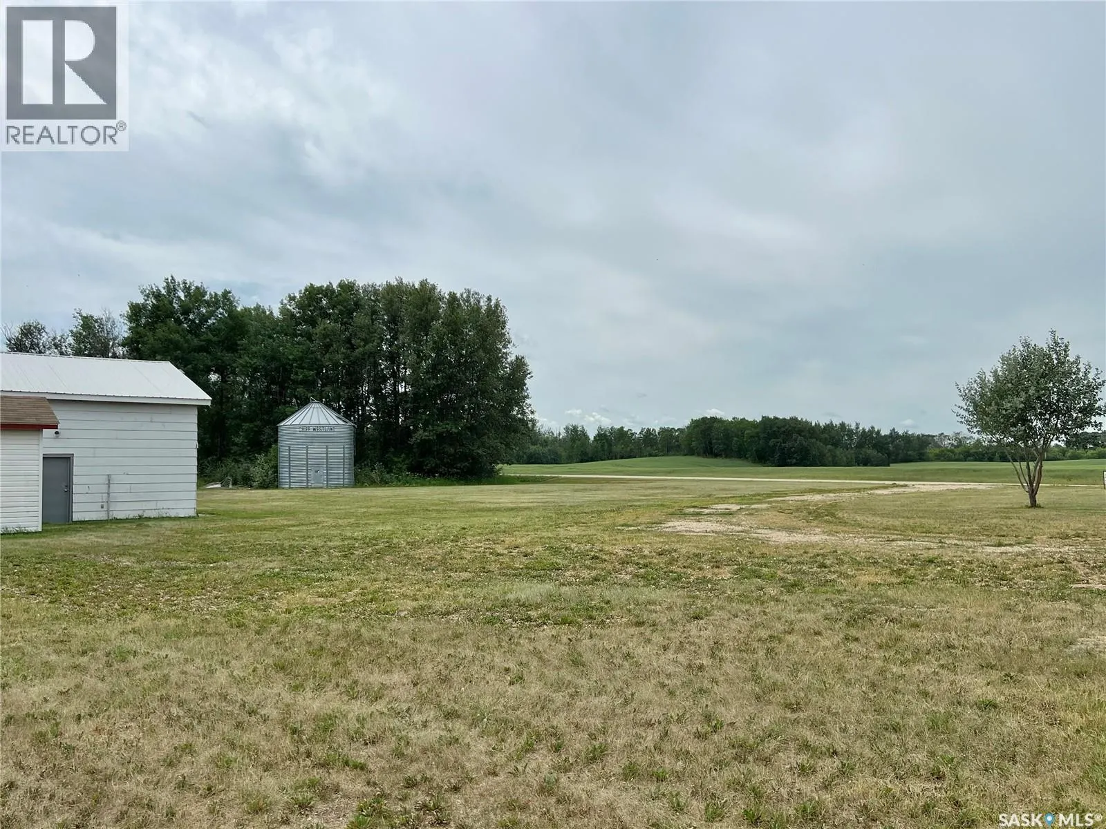 Hill Acreage