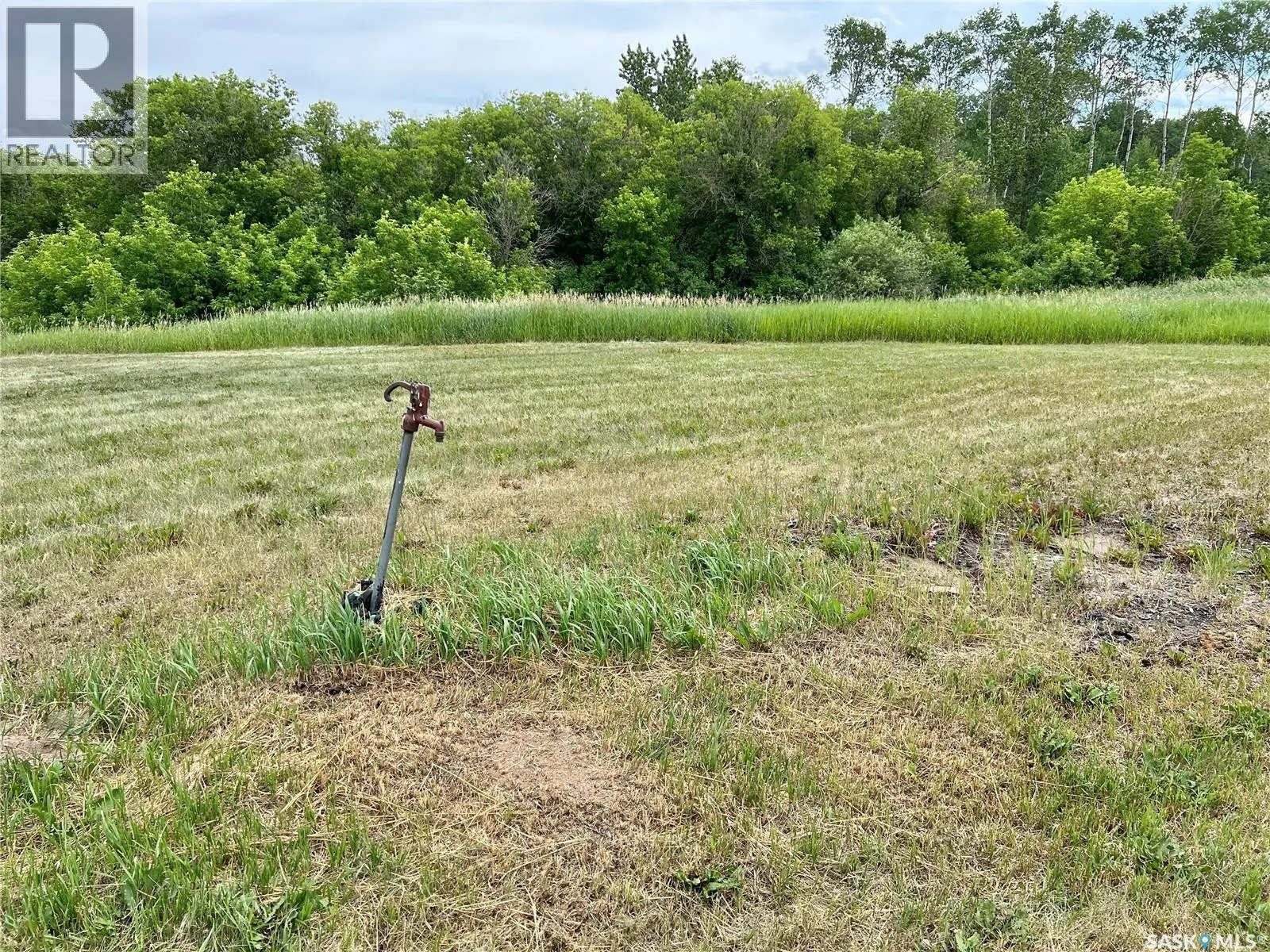 Hill Acreage