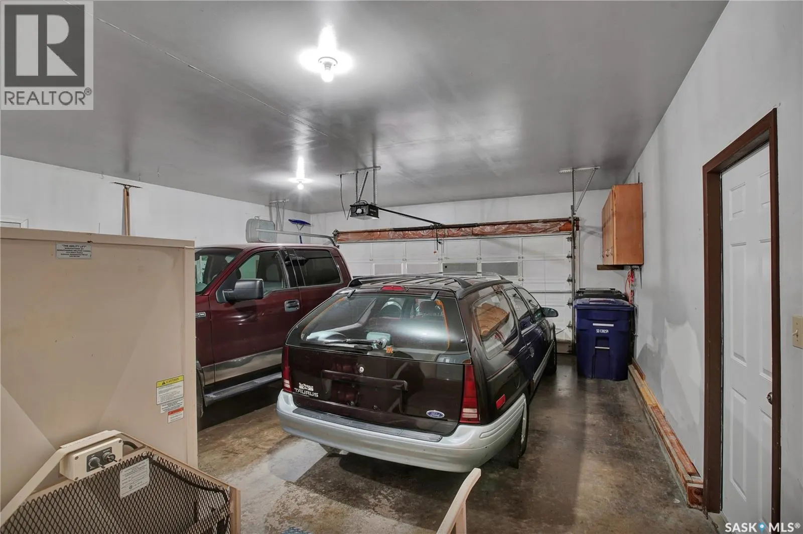 302 6th STREET