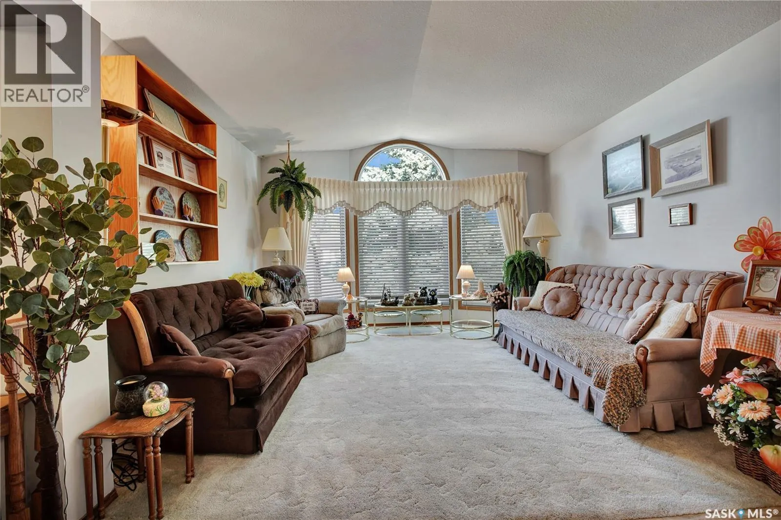 302 6th STREET