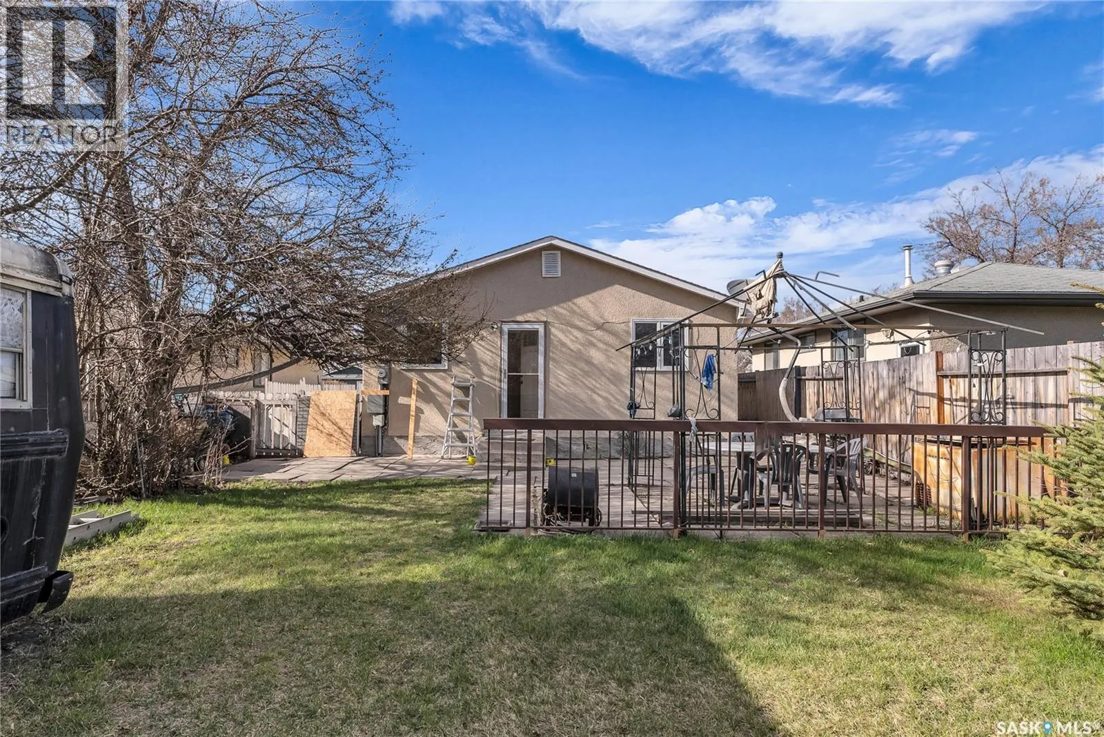 3205 33rd STREET W