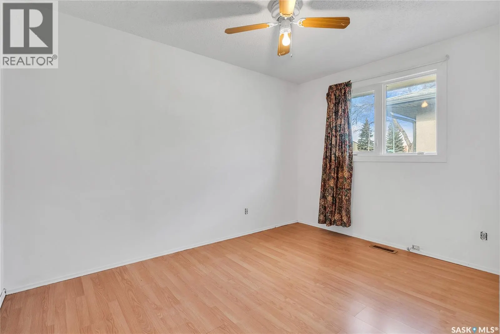 3205 33rd STREET W