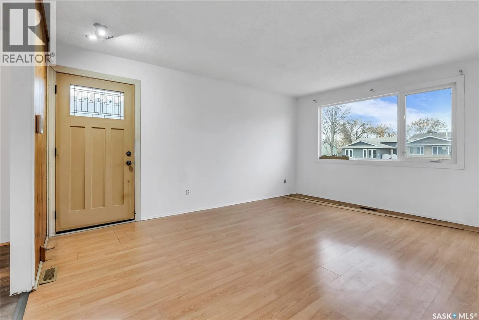 3205 33rd STREET W
