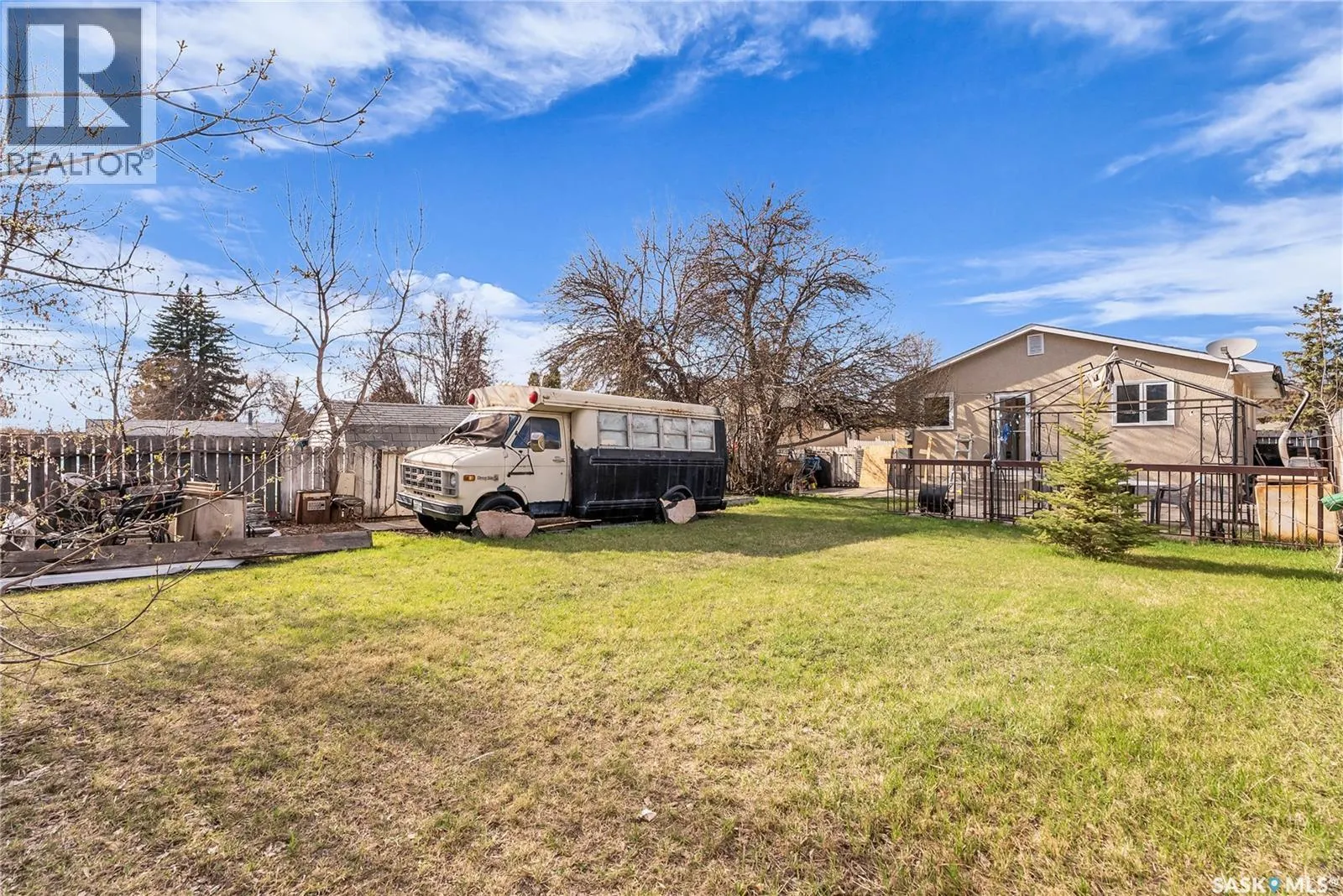 3205 33rd STREET W