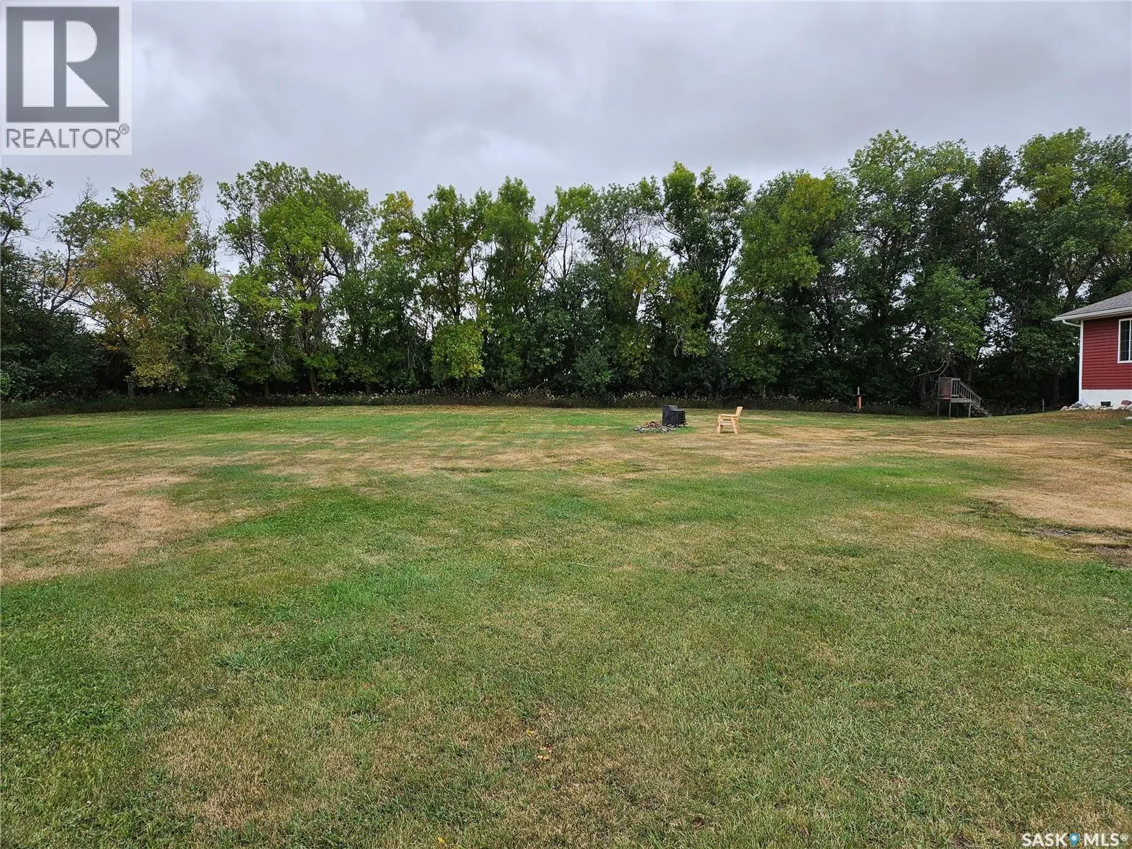 Redvers South Acreage.