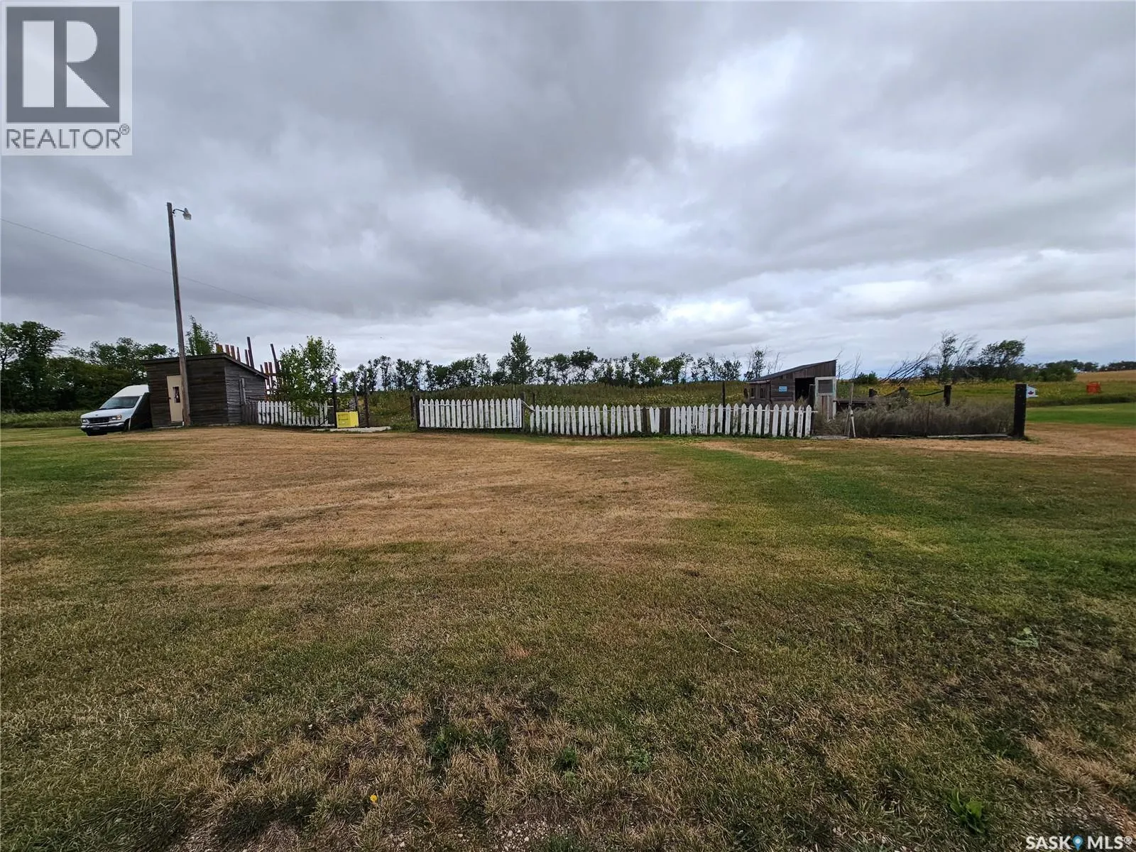Redvers South Acreage.