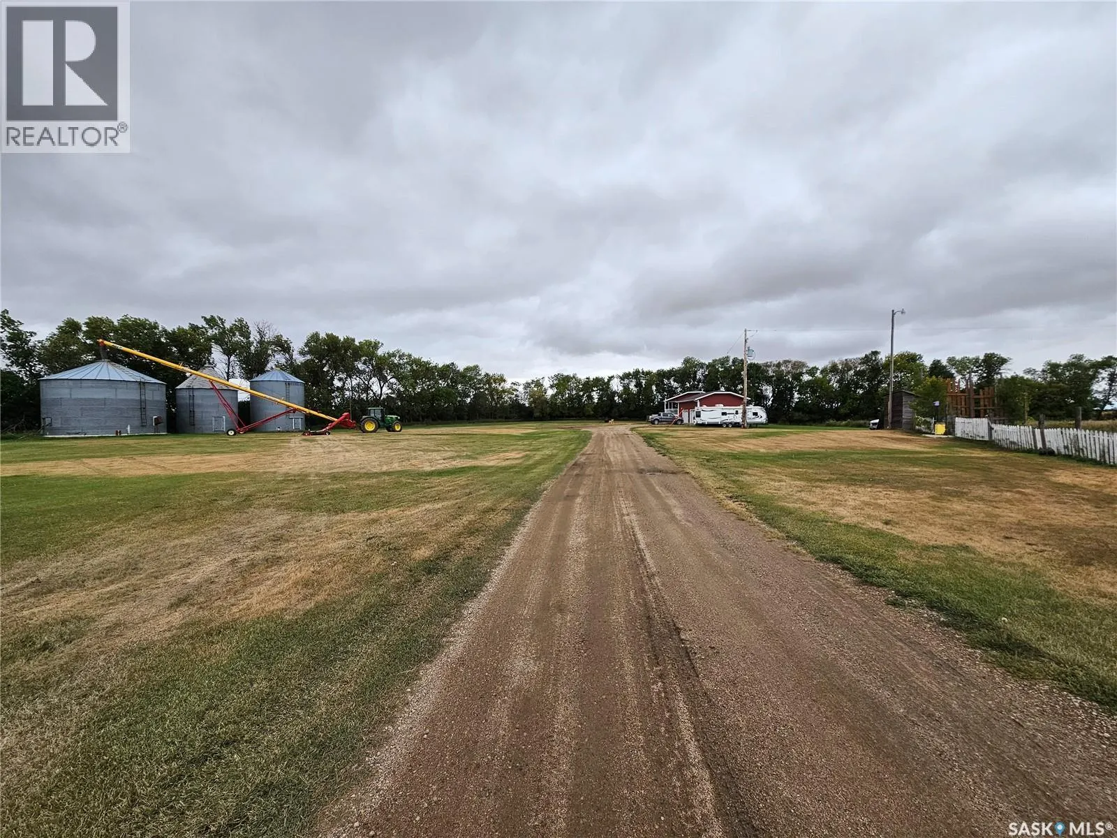 Redvers South Acreage.