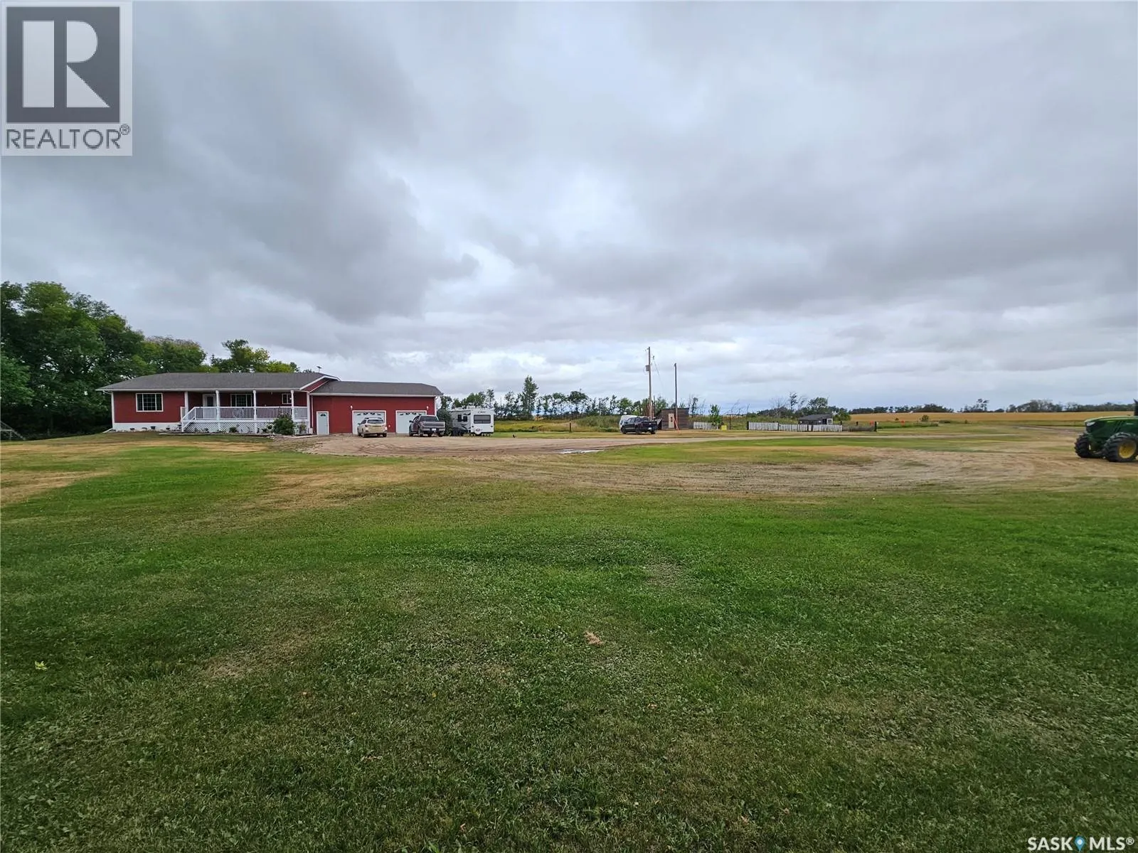 Redvers South Acreage.