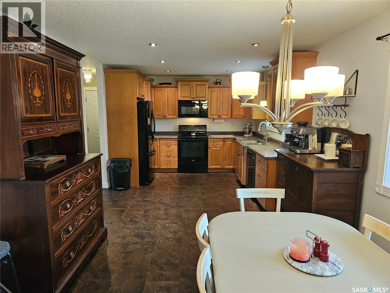 Redvers South Acreage.