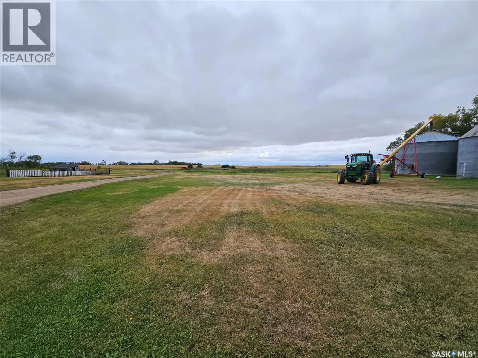 Redvers South Acreage.