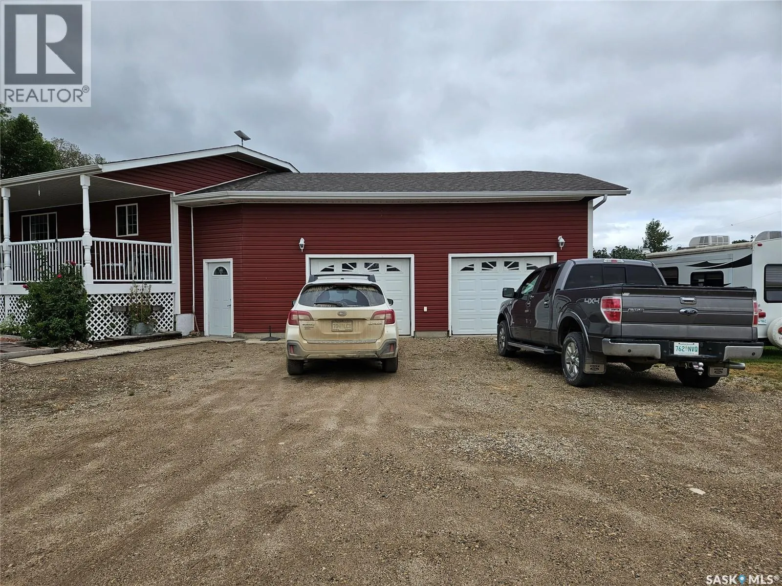 Redvers South Acreage.