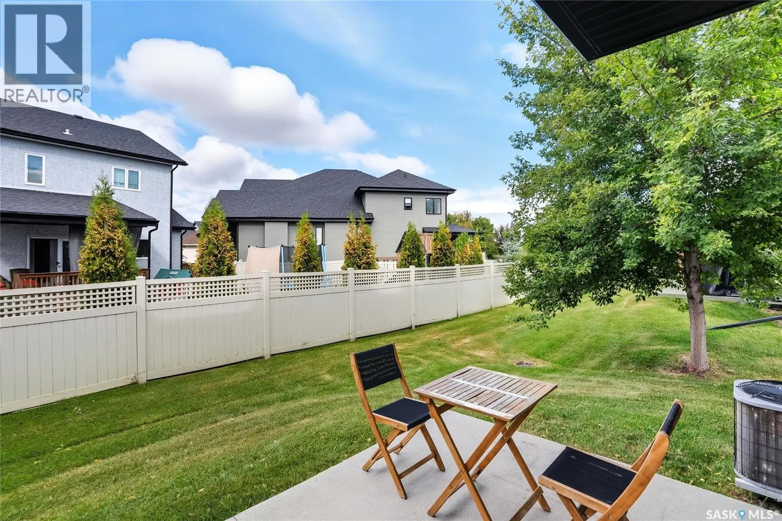 308 1555 Paton CRESCENT