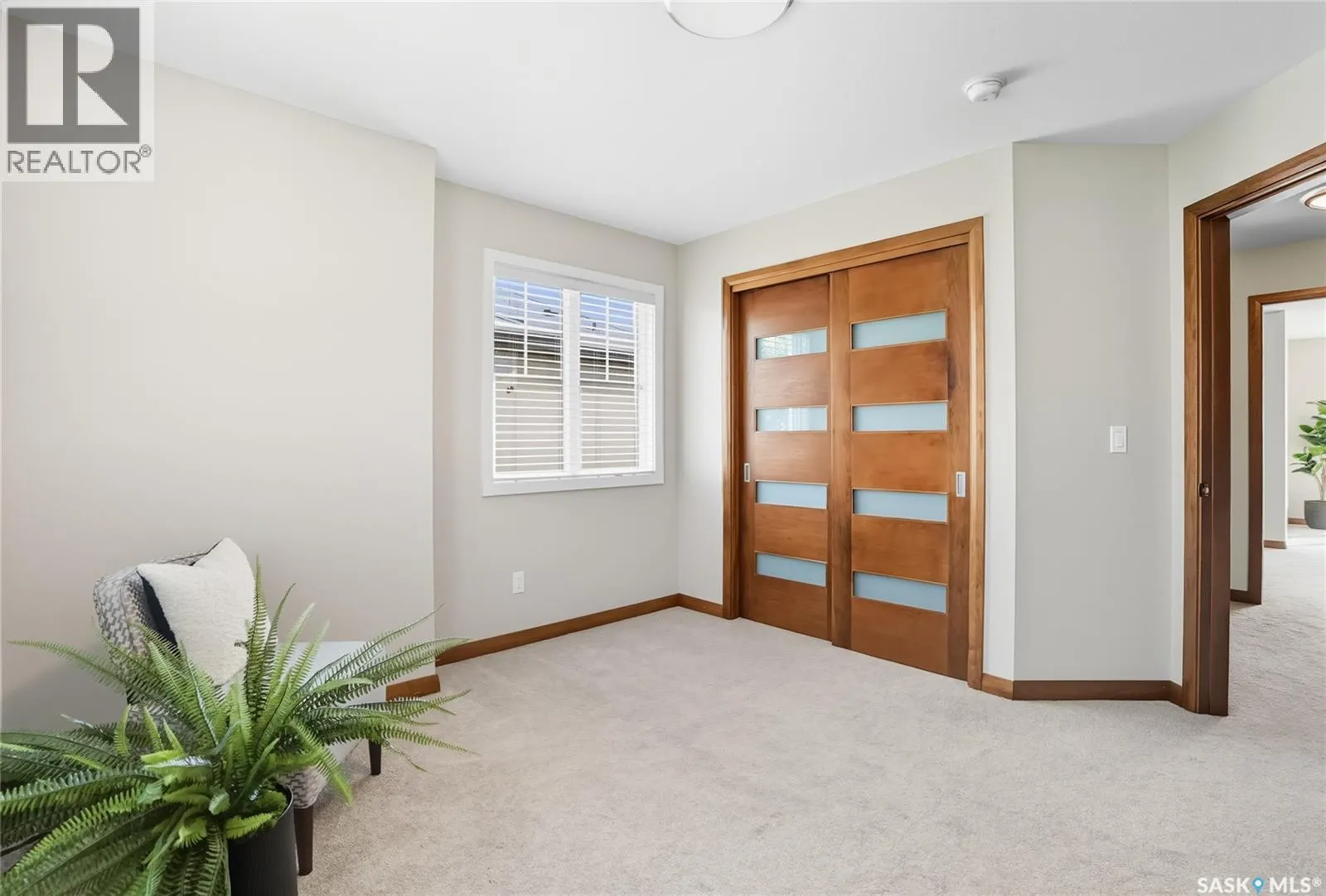 308 1555 Paton CRESCENT