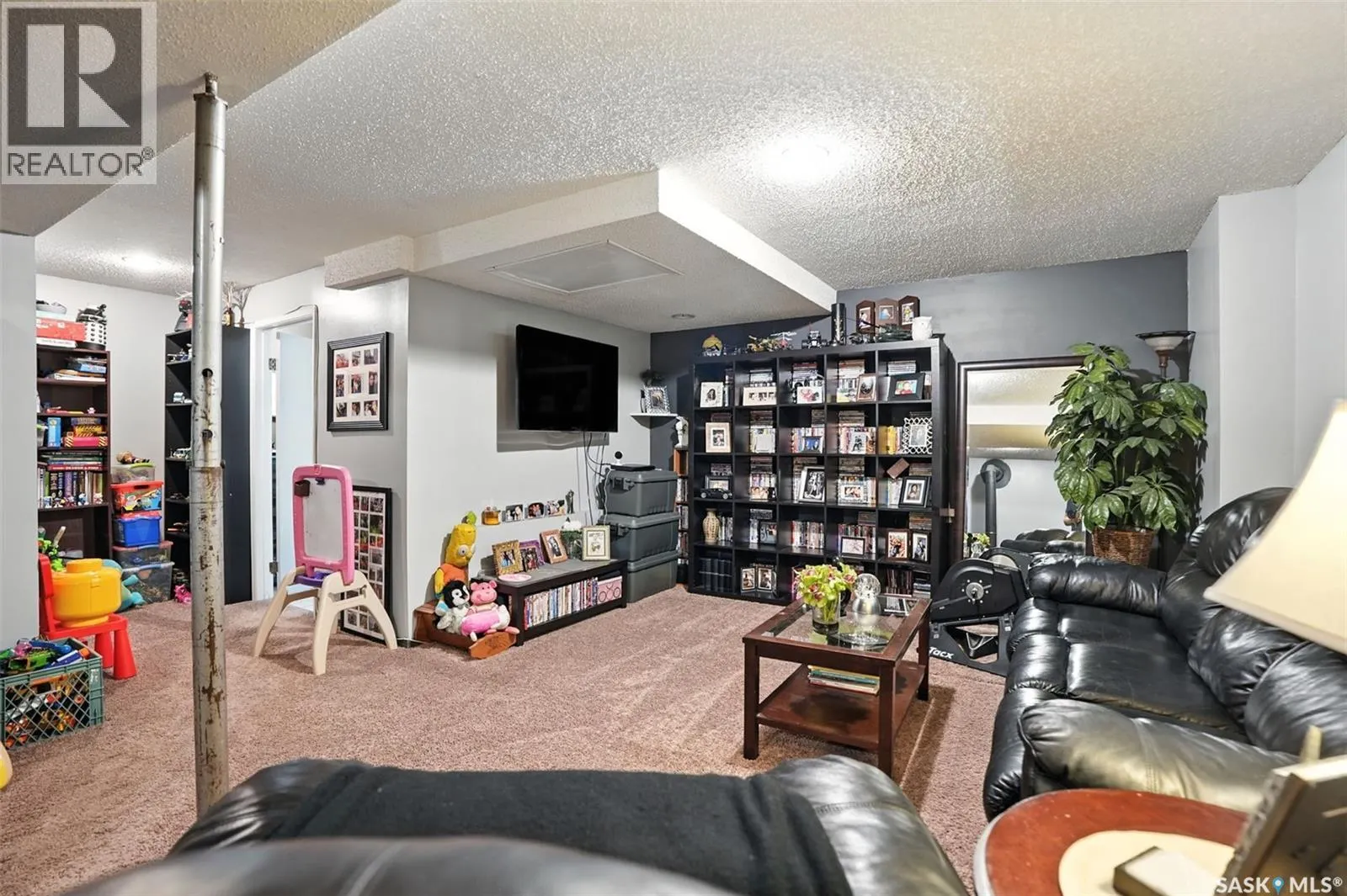 3714 Fairlight DRIVE