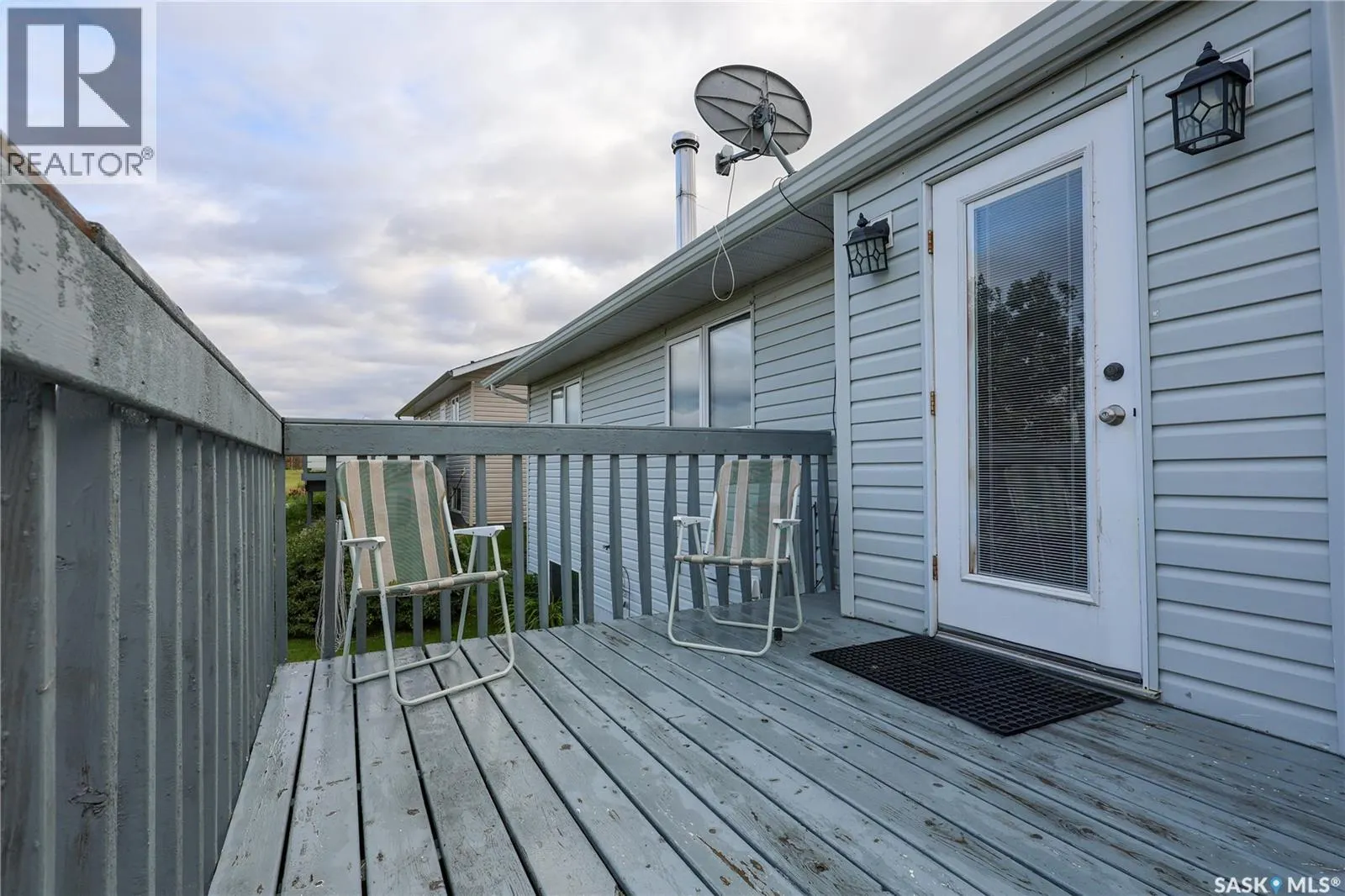 2 Poplar PLACE