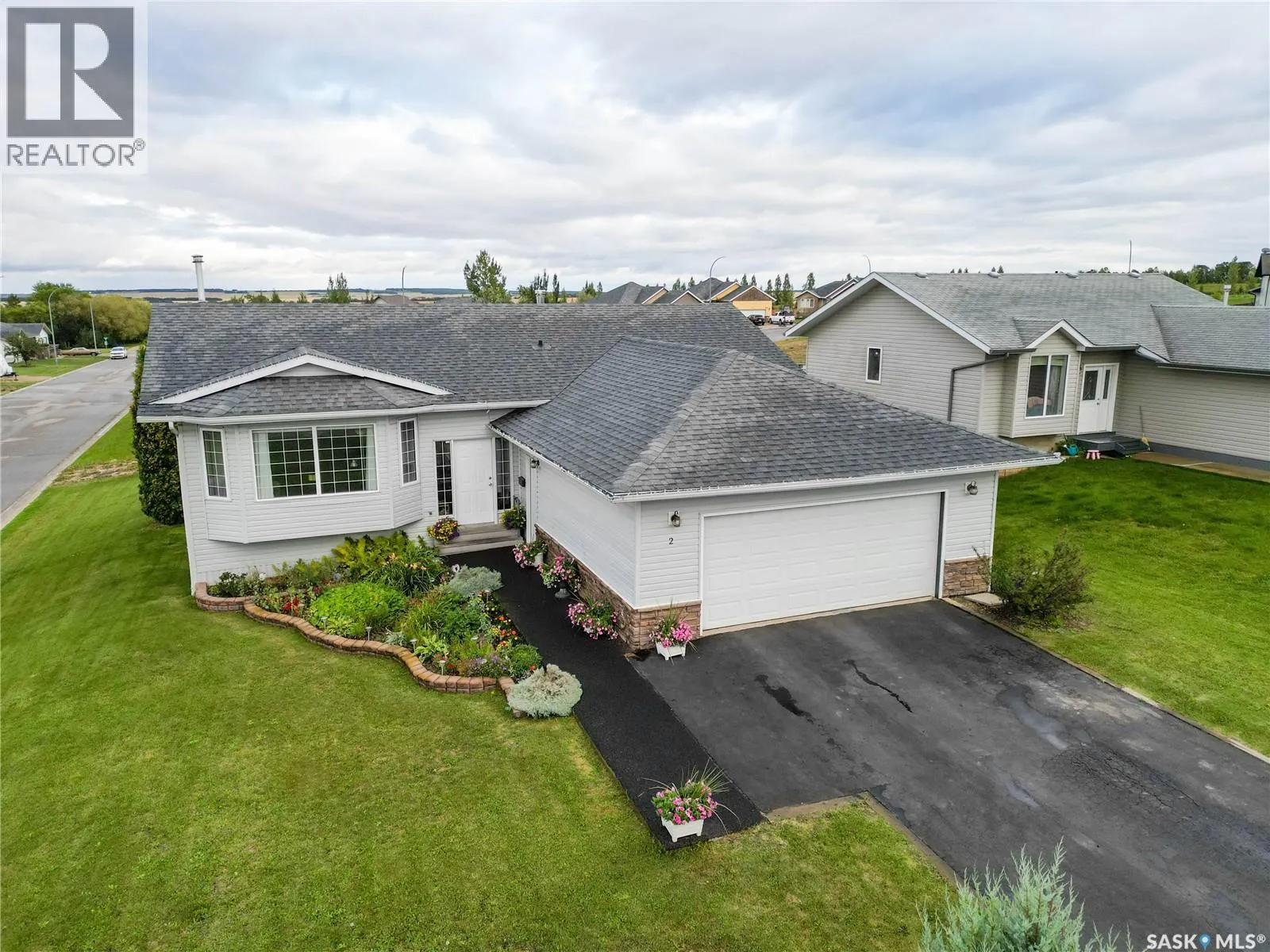 2 Poplar PLACE