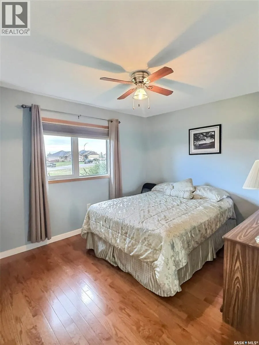 2 Poplar PLACE