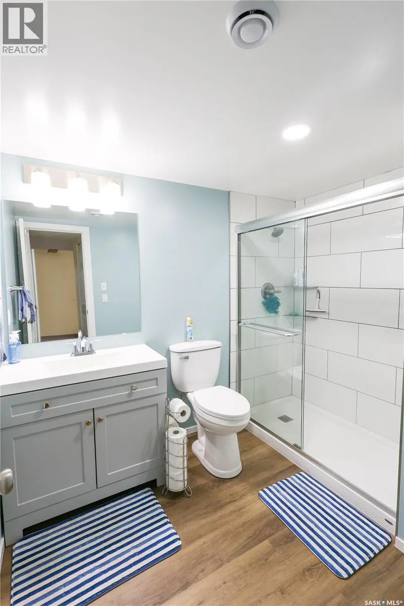 2 Poplar PLACE