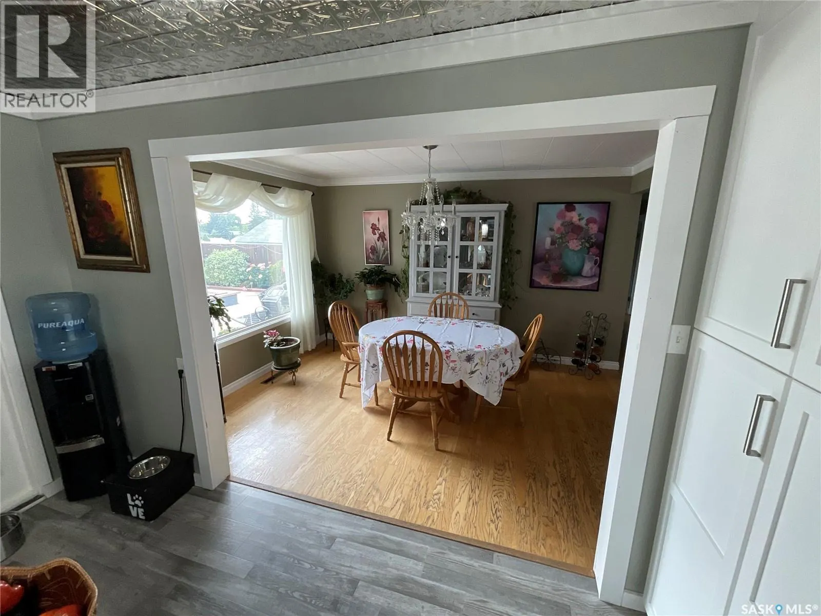 313 1st STREET S