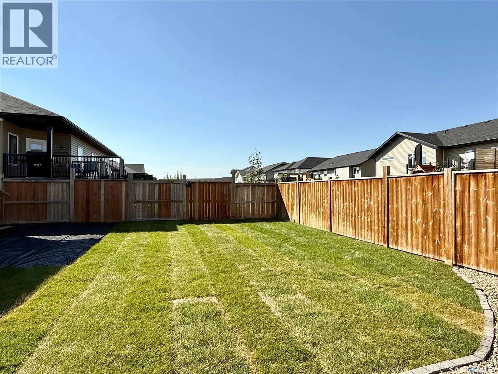 726 Casper CRESCENT