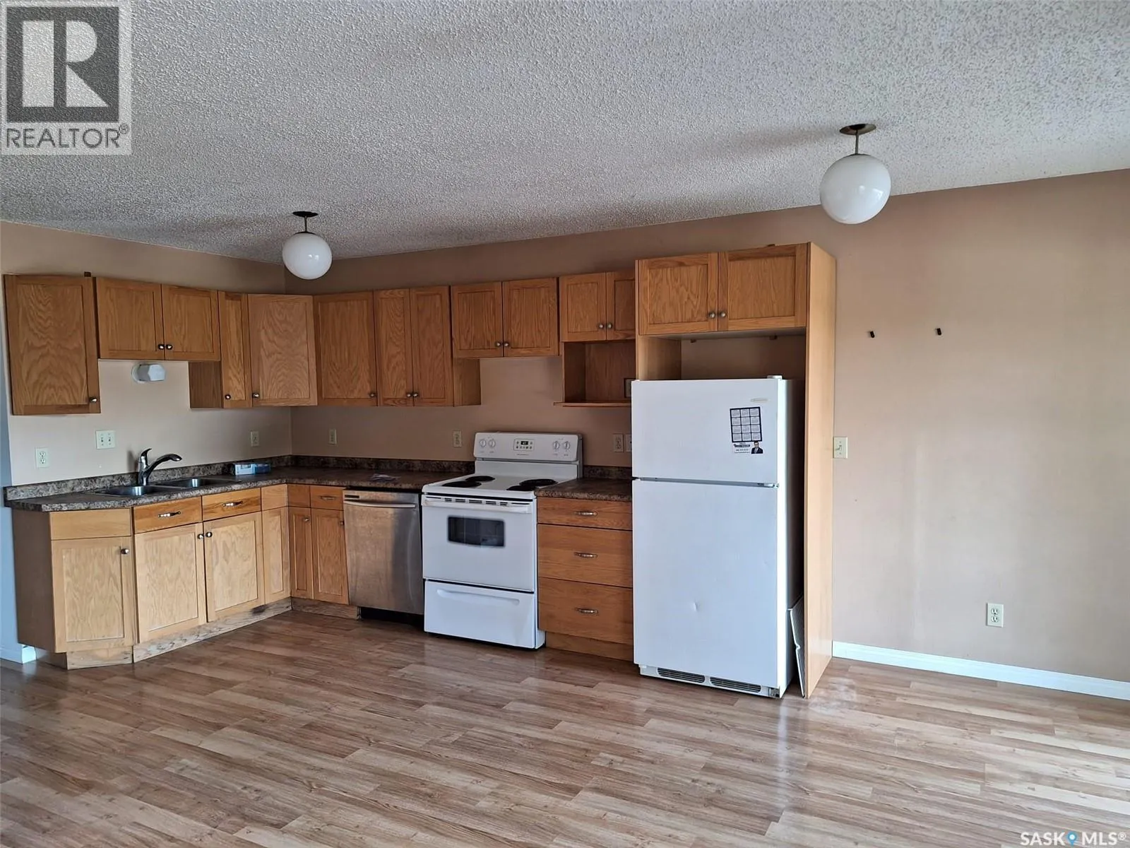 534-536 Reid WAY