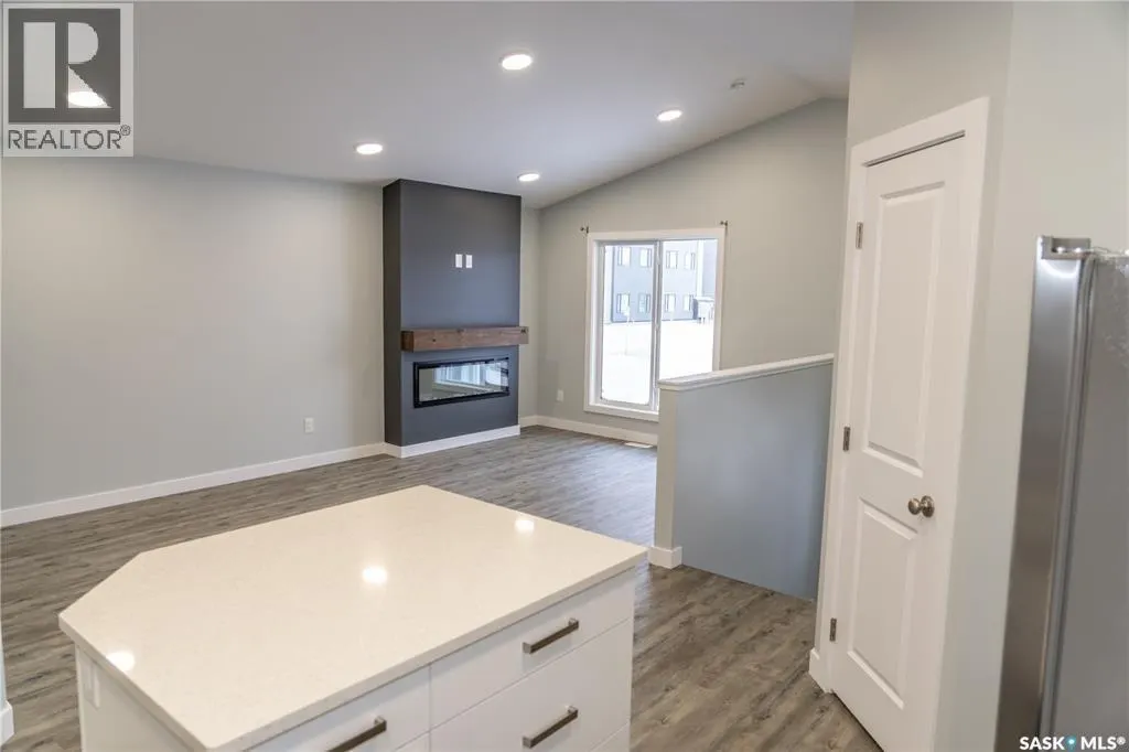 438 Kinloch CRESCENT