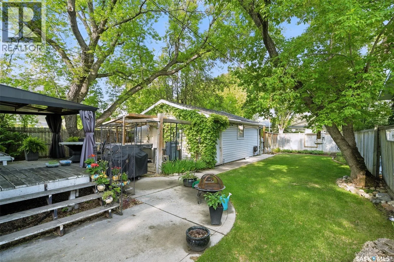 1408 8th AVENUE N