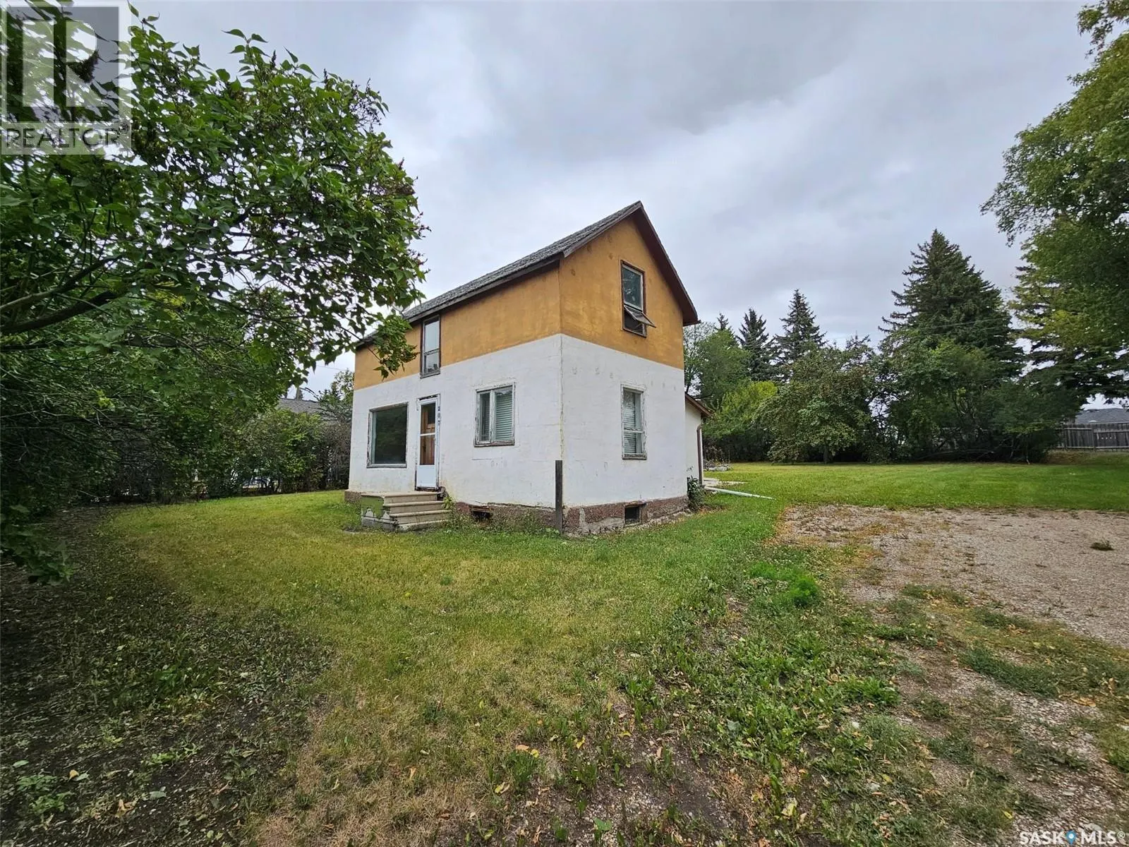 207 Walter STREET