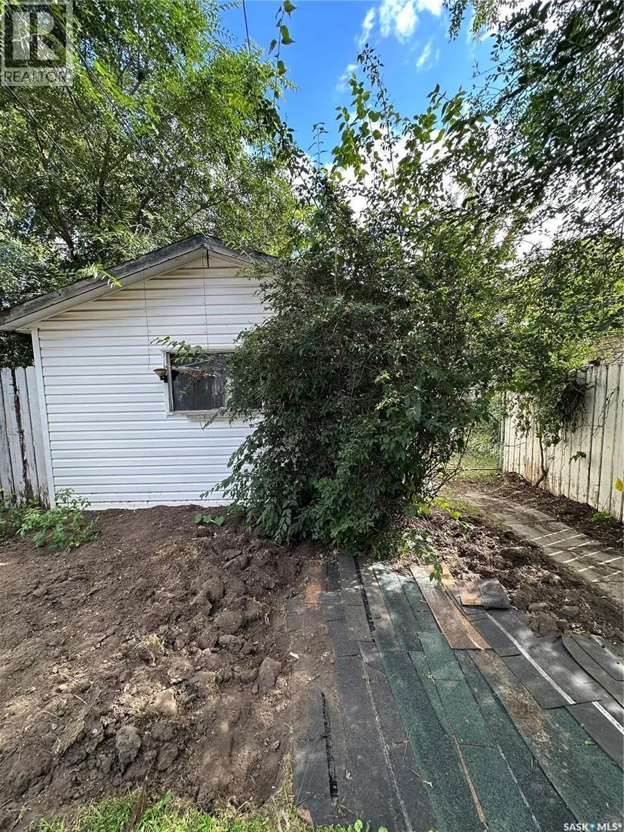 434 R AVENUE S