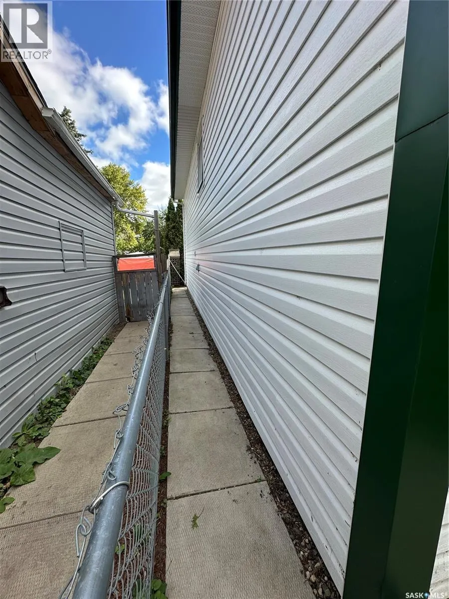 434 R AVENUE S