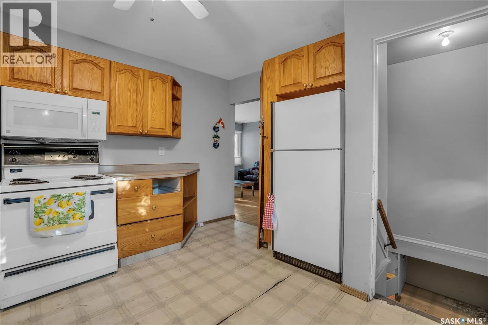 4516 Elgin ROAD