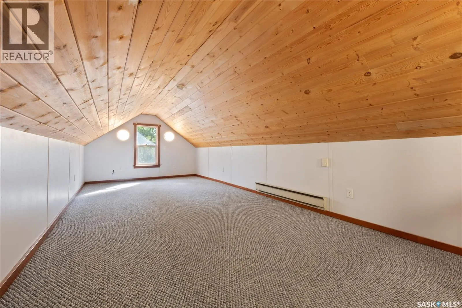 85 Procter DRIVE