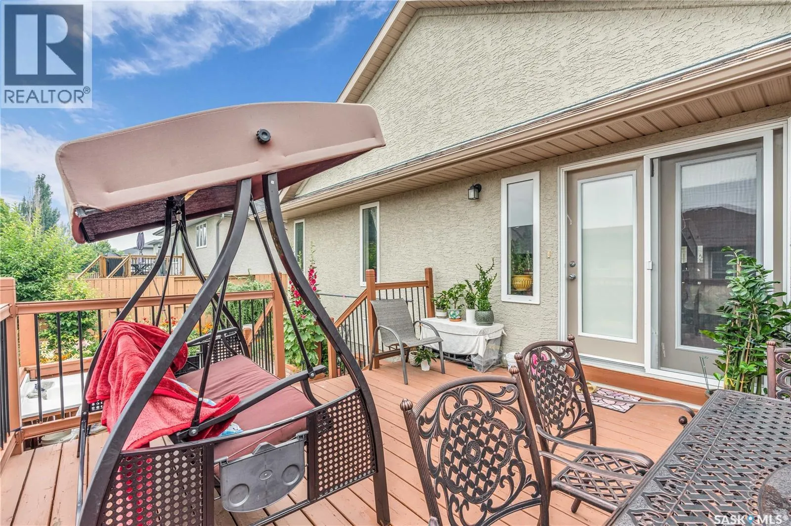 250 Robertson COVE