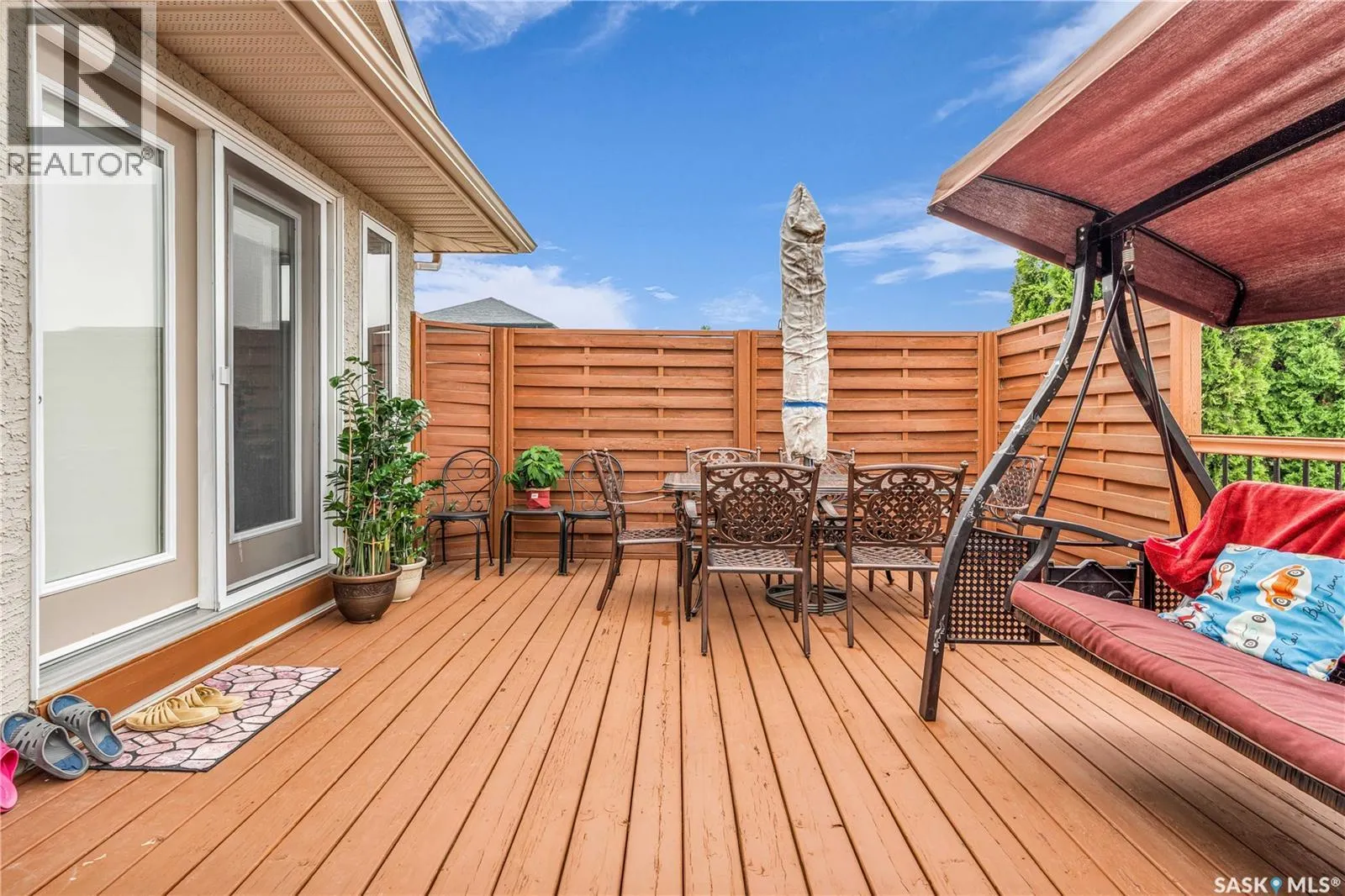 250 Robertson COVE