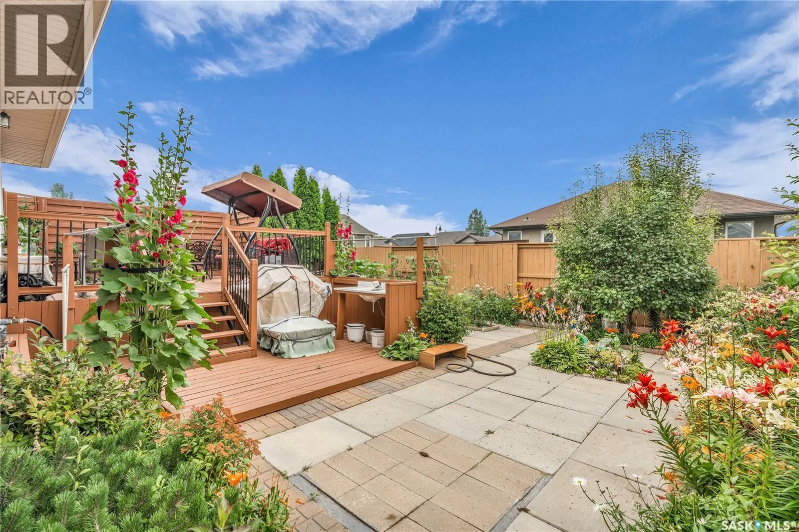 250 Robertson COVE