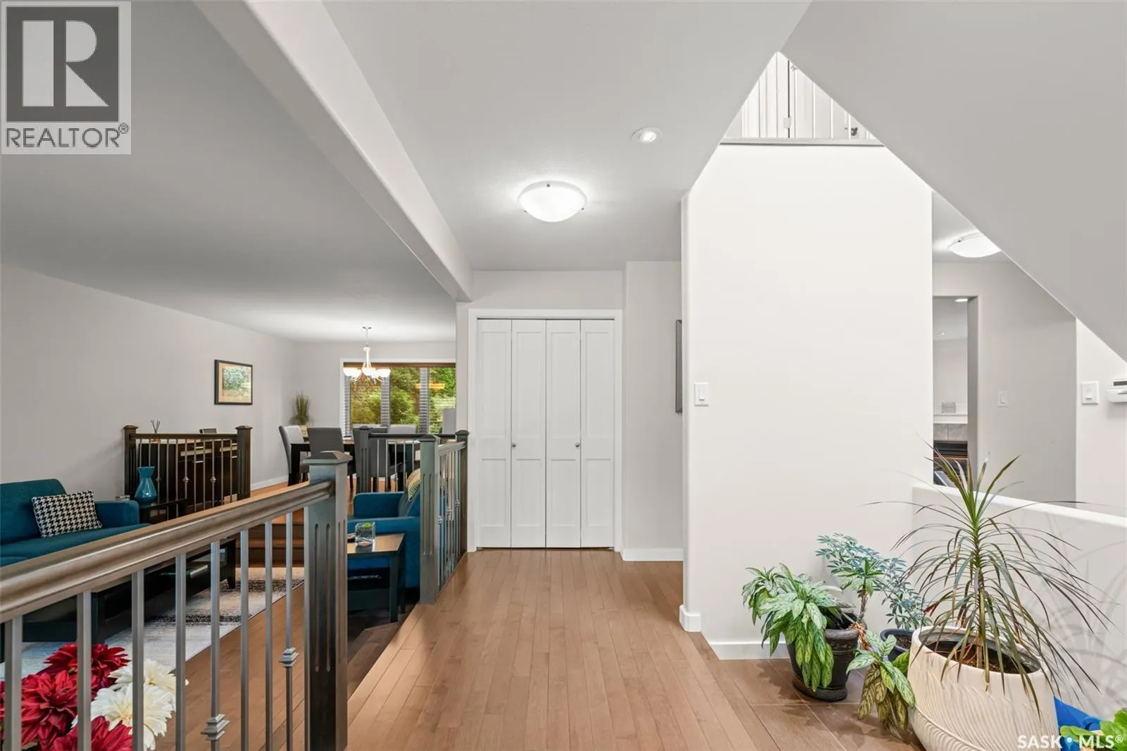 619 Frobisher TERRACE