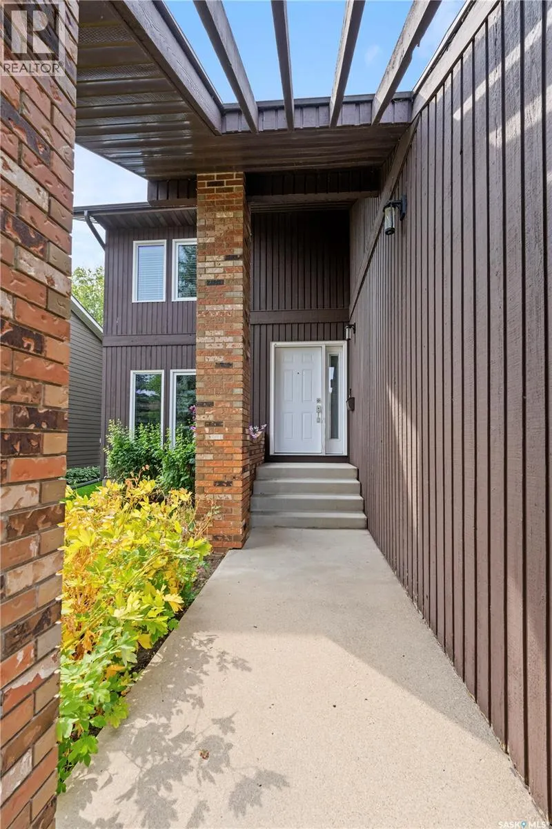 619 Frobisher TERRACE