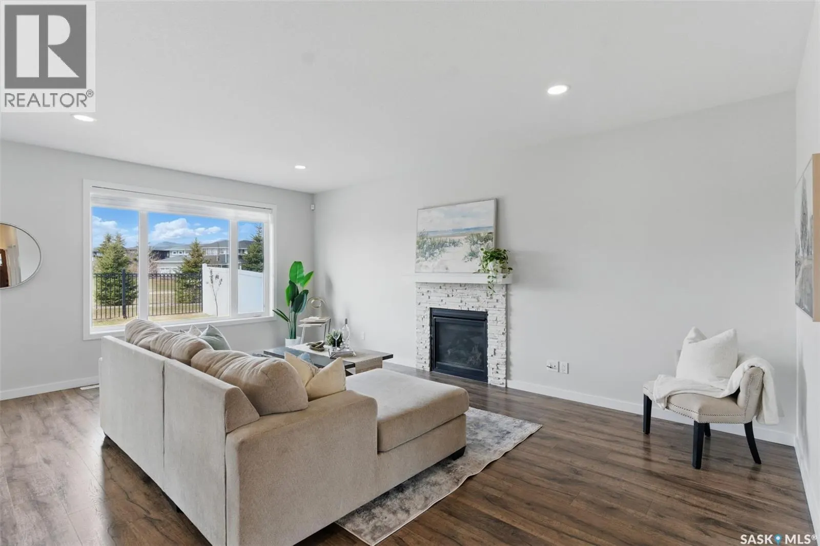 306 Secord WAY
