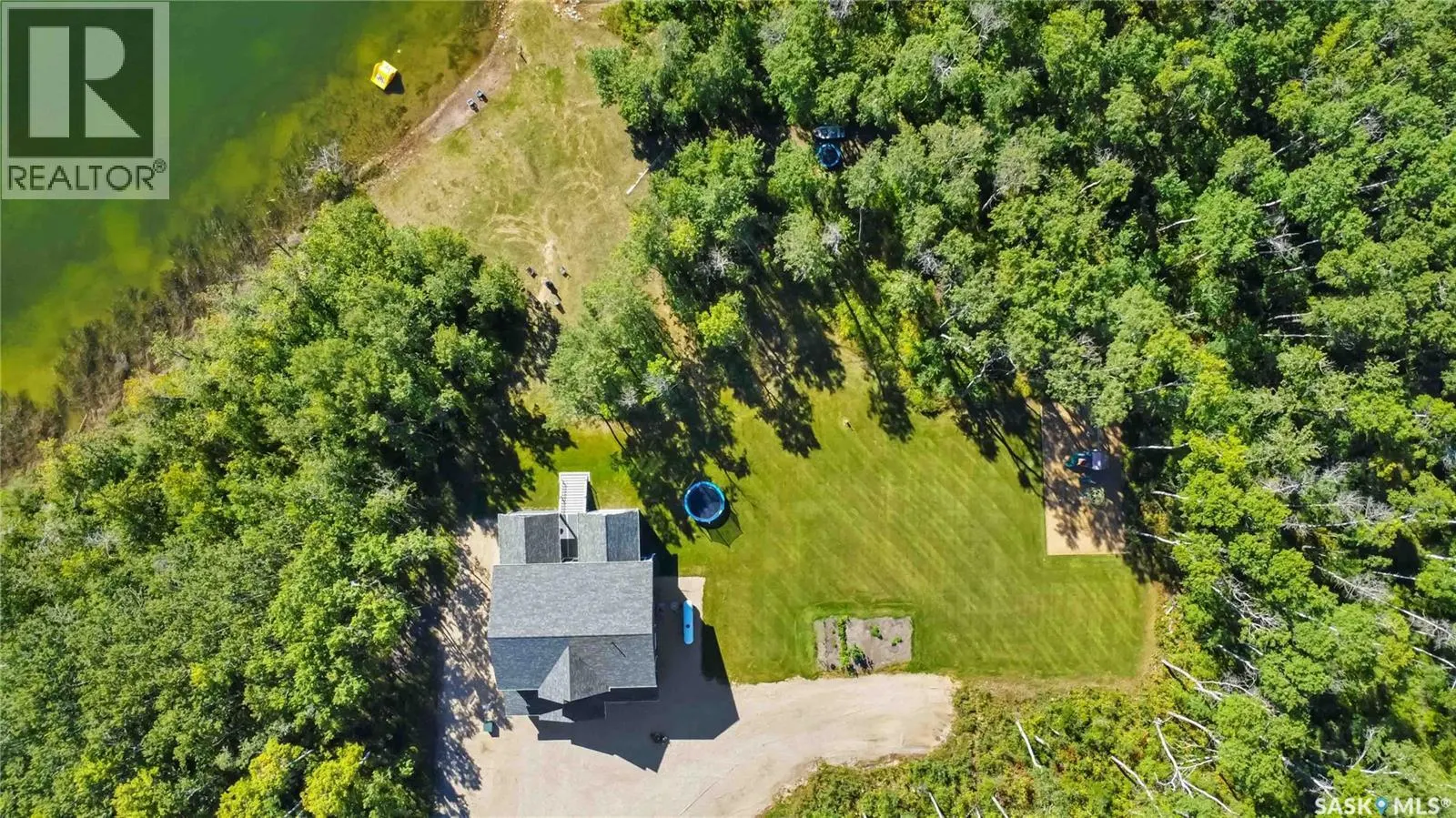 Lakefront Luxury on Little Loon