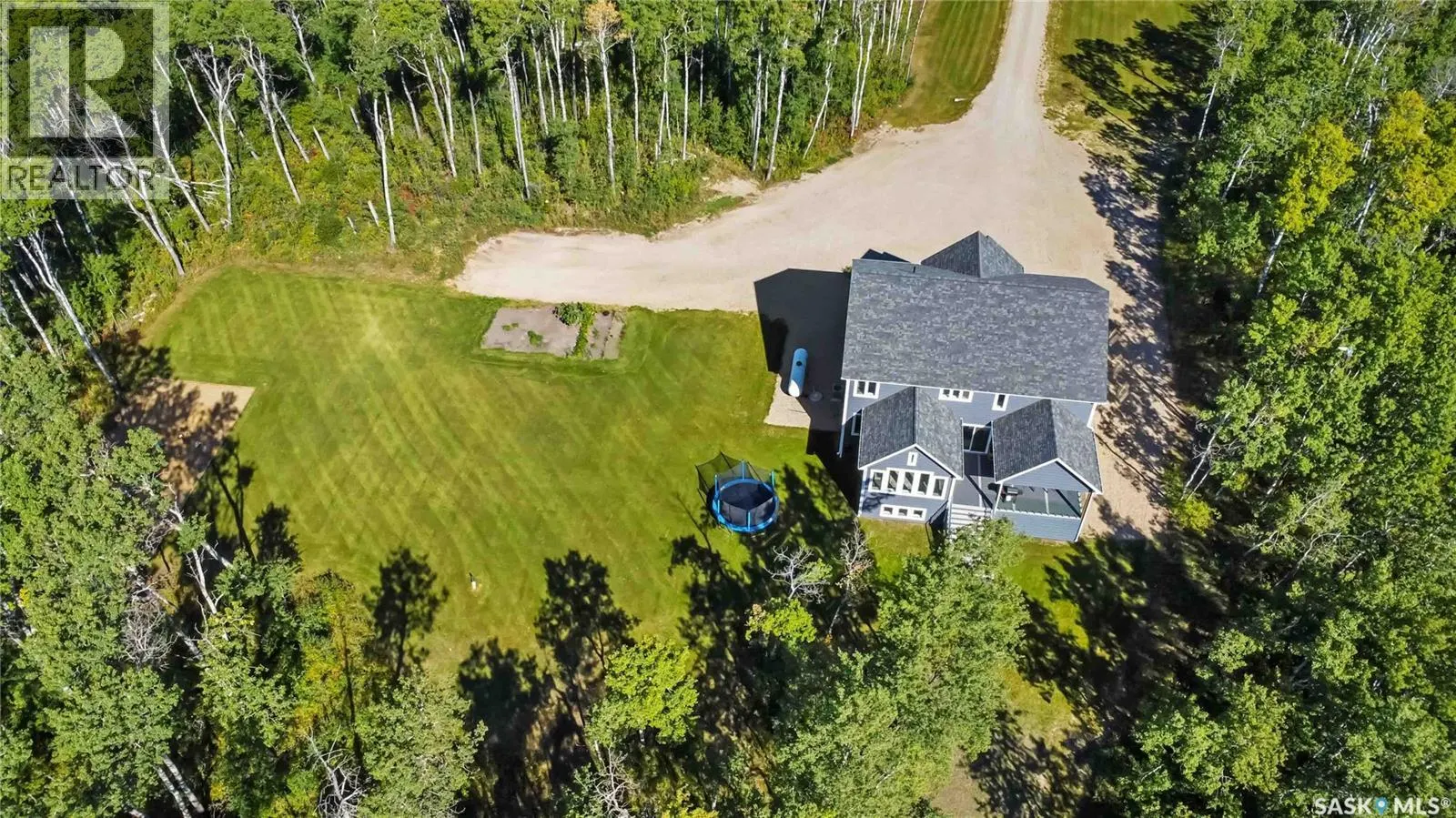 Lakefront Luxury on Little Loon