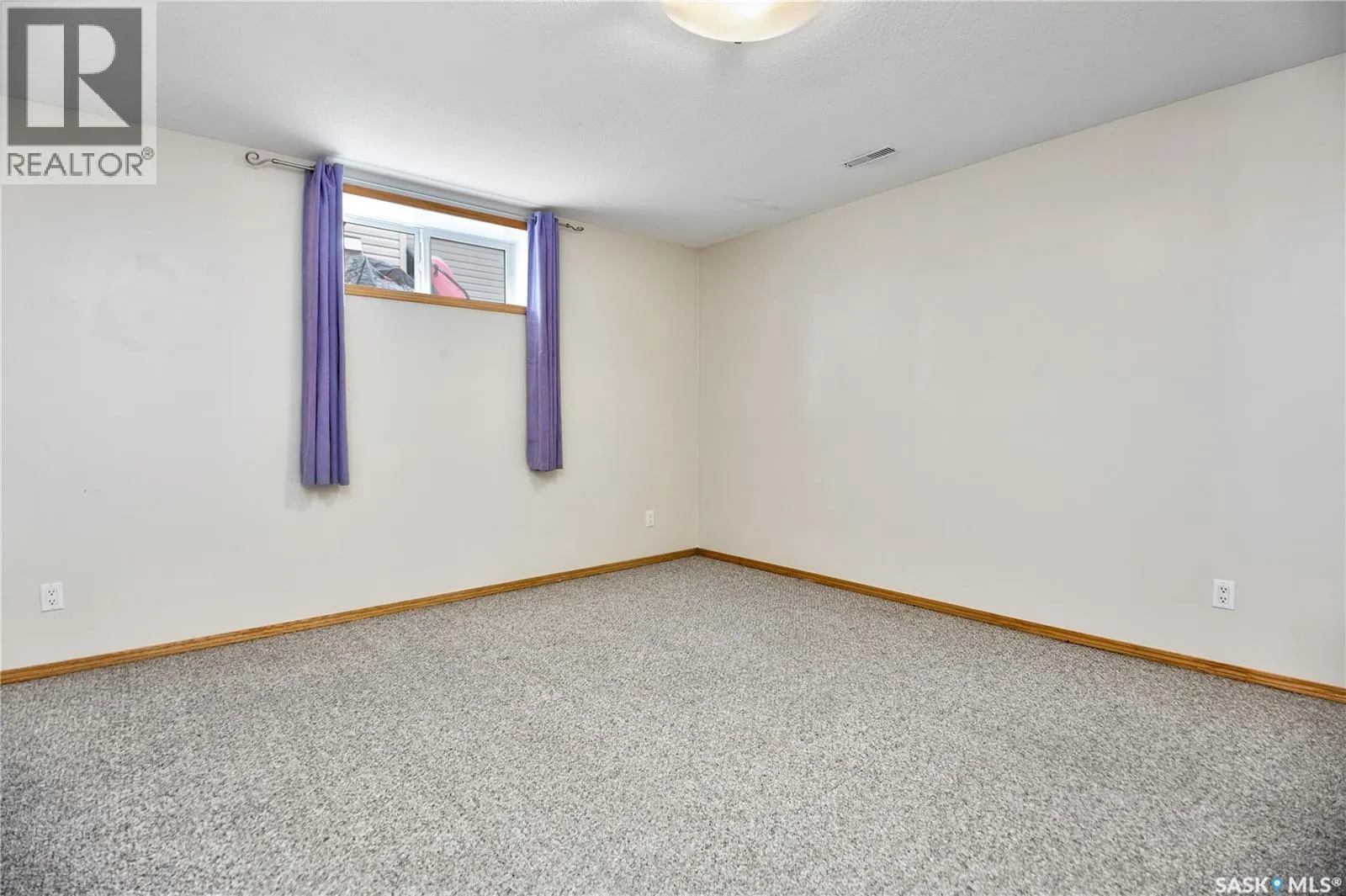 38 Longpre CRESCENT