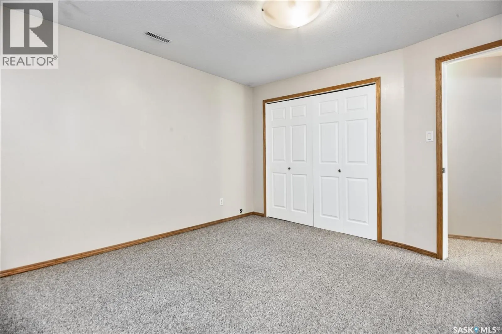 38 Longpre CRESCENT