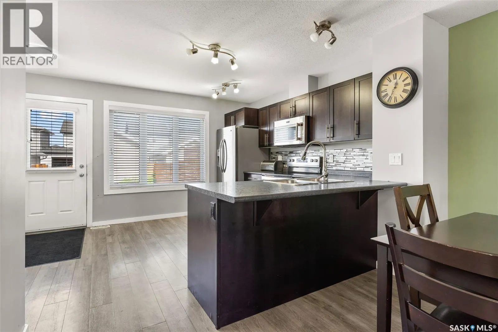 4690 Albulet DRIVE