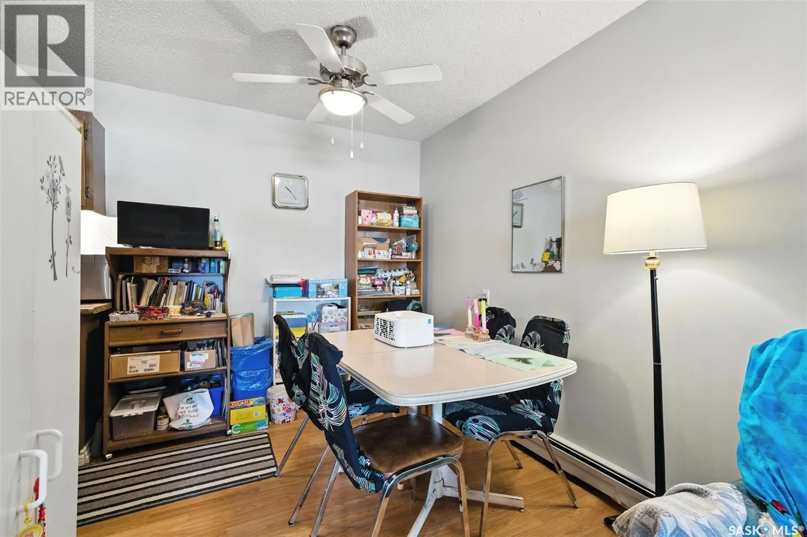 102b 4040 8th STREET E