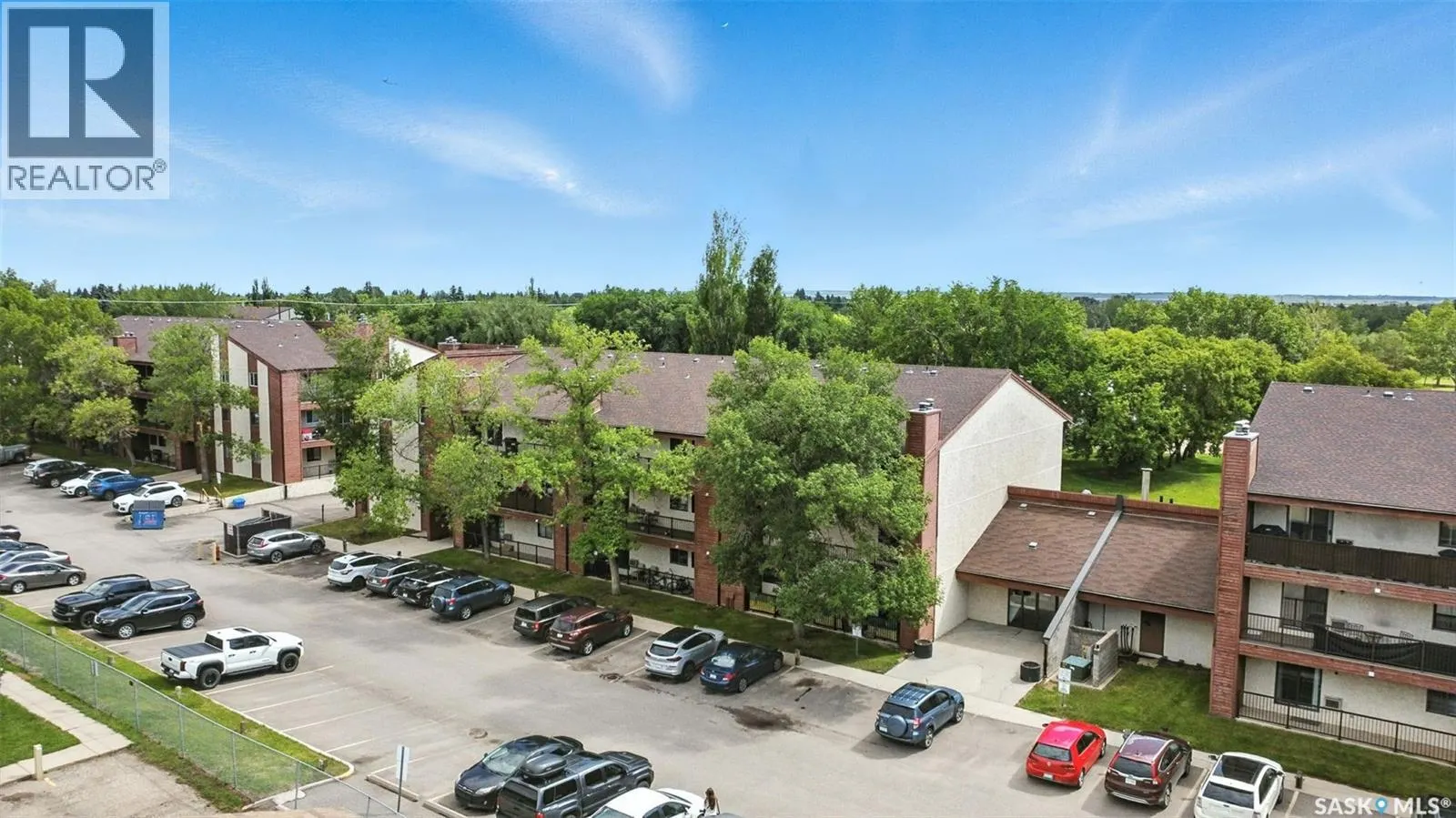 102b 4040 8th STREET E