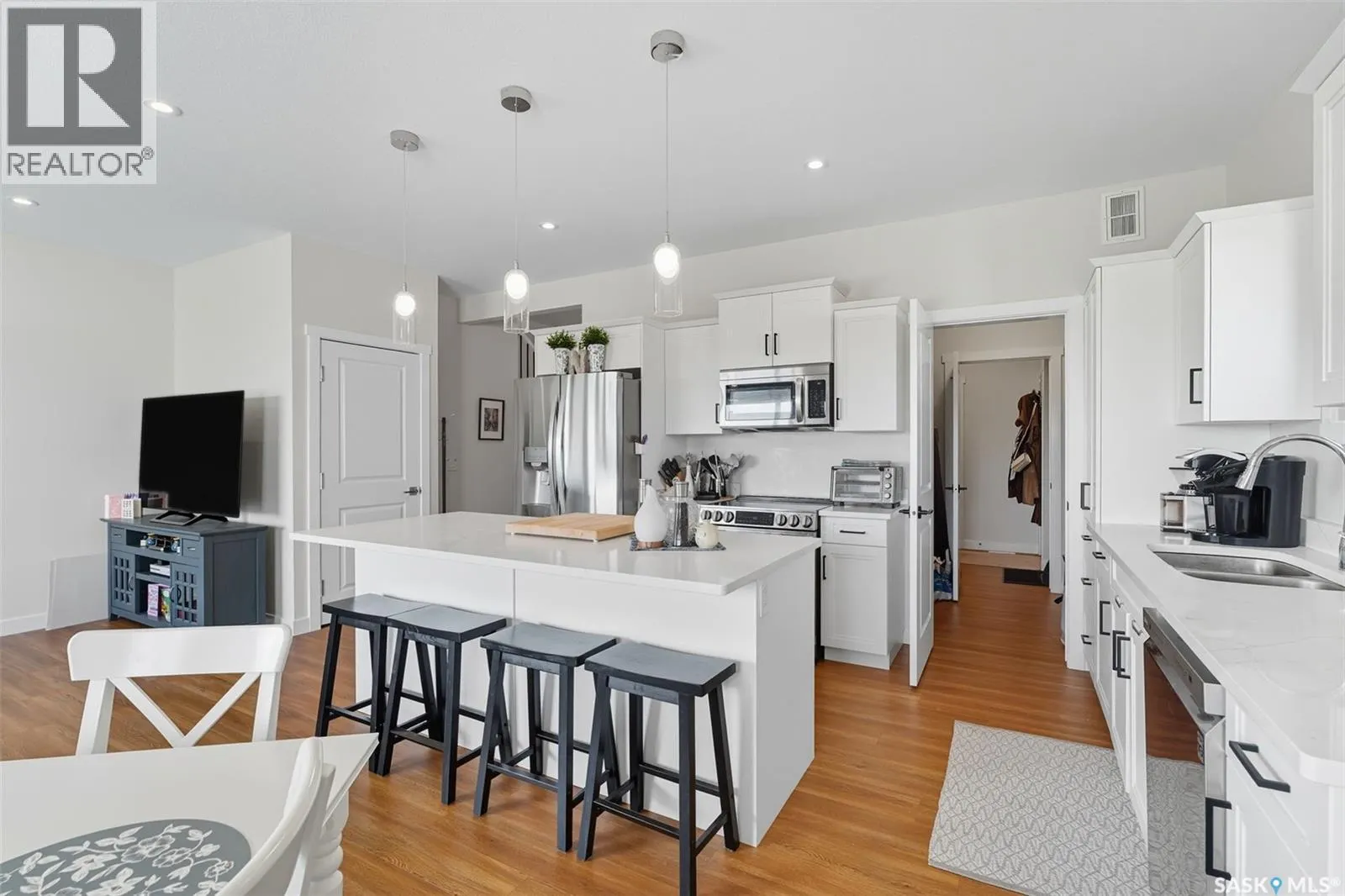 346 Stilling MANOR