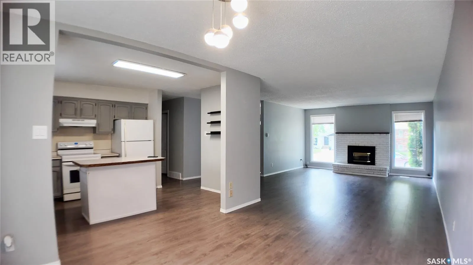 10716 Meighen CRESCENT
