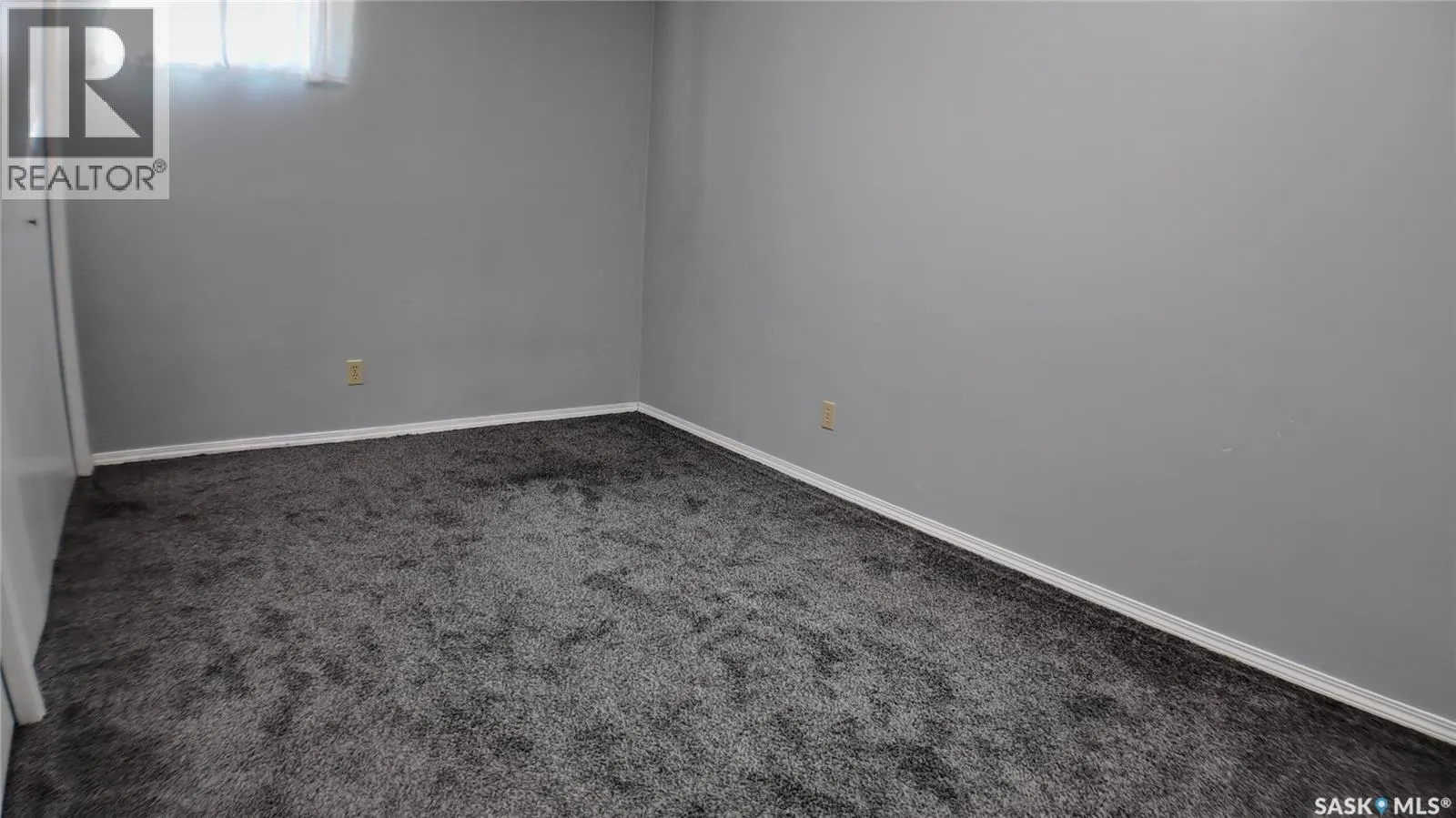 10716 Meighen CRESCENT