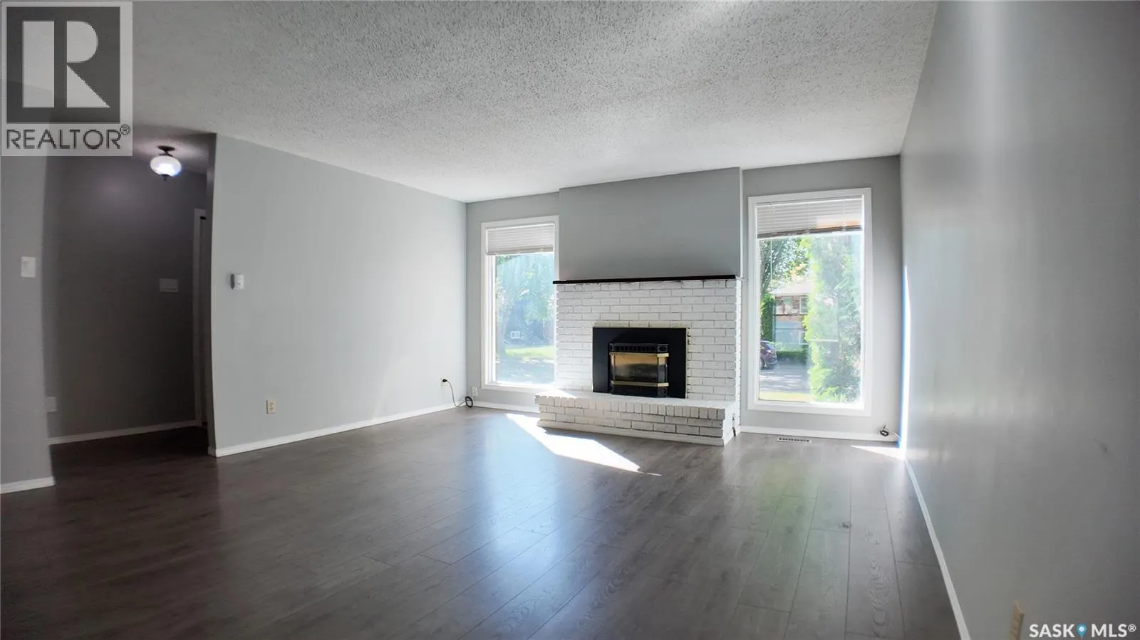 10716 Meighen CRESCENT